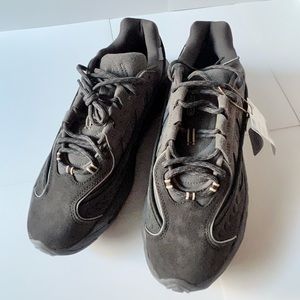 Adidas originals OZNOVA size-11